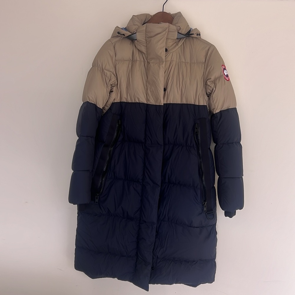 Canada Goose Two-Tone Parka - Tan and Black - Picture 5 of 9
